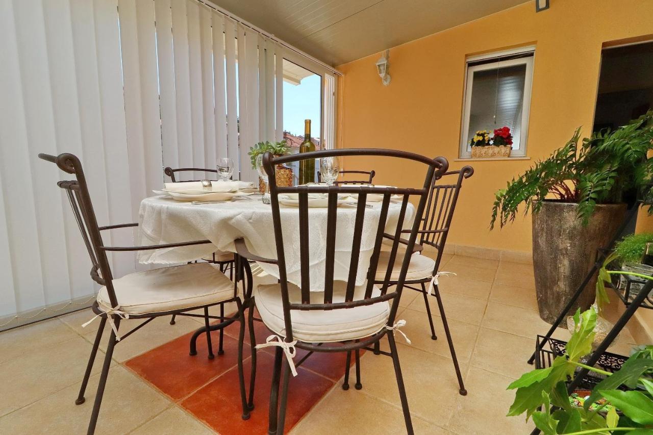 Sunshine Apartment Doda Вела-Лука Номер фото